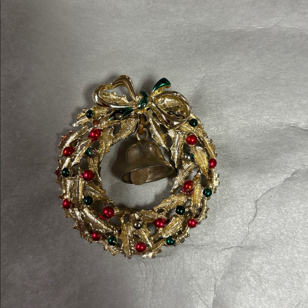 Holiday Wreath Brooch with Bell Charm